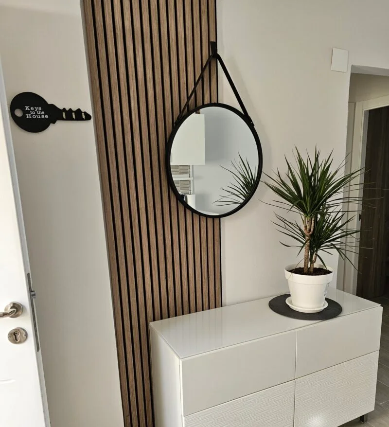 cocoa sienų lamelės prieškambaryje